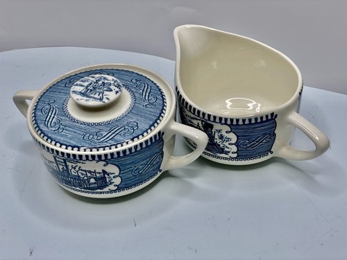 1950's Royal China Creamer & Sugar Bowl. Currier and Ives Pattern. Made in USA. - Picture 6 of 11