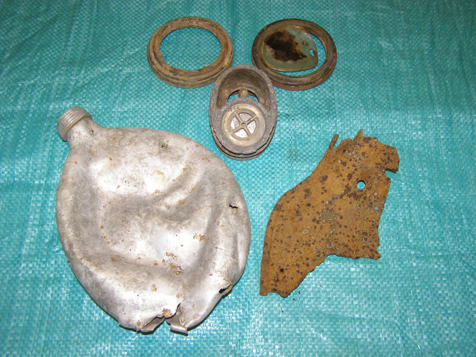 WW II WW 2 Original German Wehrmacht relics from battlefield. Kurland relics IBBY