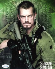 Joel Kinnaman Suicide Squad Autographed Signed 8x10 Photo ACOA