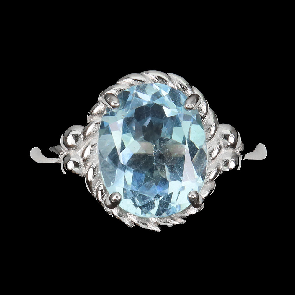 Anello Dorato Dei Gioielli Con Topazio Blu Fotografia Stock - Immagine - Foto 8