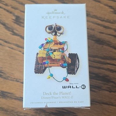 Hallmark Keepsake Disney WALL-E Deck the Planet! Ornament 2008