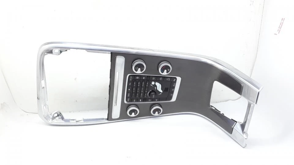 Volvo XC60 2013- Klimabedienteil Klimaanlage 6813934 31351079 - Bild 3 von 4