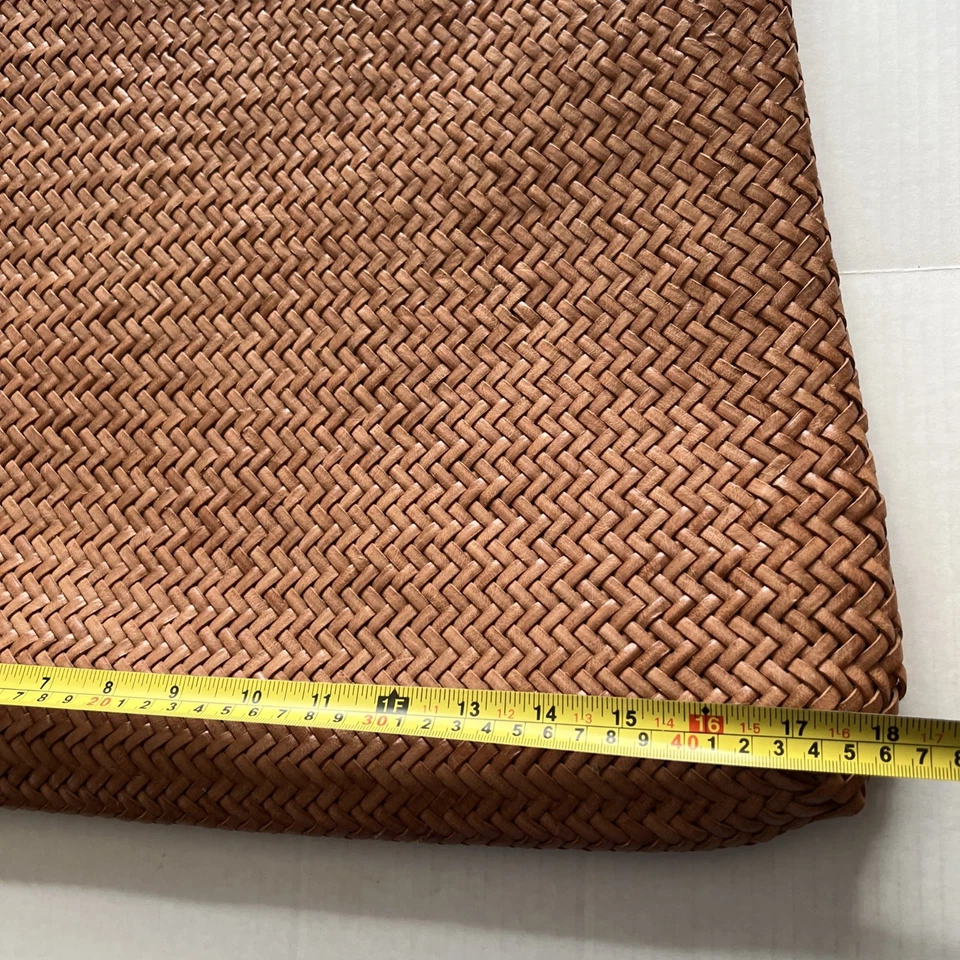 Bolso ST CHRISTOPHER SAINT DRAGON Cuero Malla Tono Tostado 18x13 Muy Bueno Foto 3 de 4