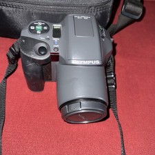 Olympus IS-10 Super DLX 28-110mm Lens 35mm Film Camera Point  Shoot Case Batt.