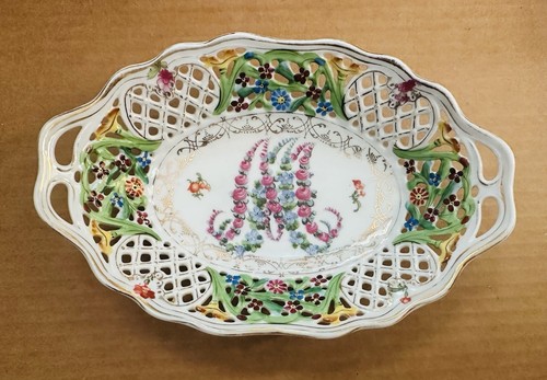 Reticulated Bavaria Basket Marie Antoinette Monogram Pattern By Carl Schumann