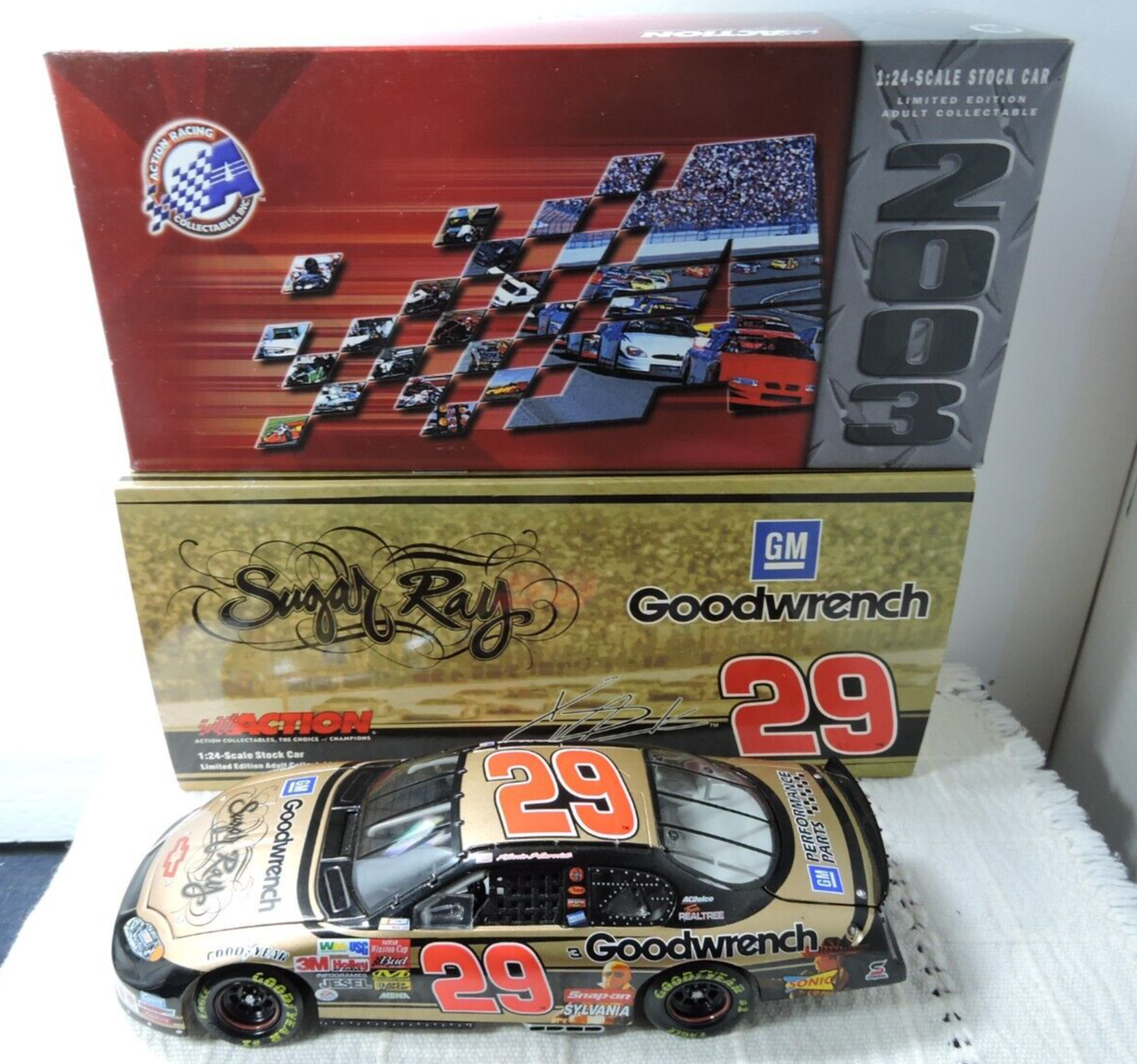 Action Kevin Harvick. #29 Goodwrench Sugar Ray diecast 1:24 scale