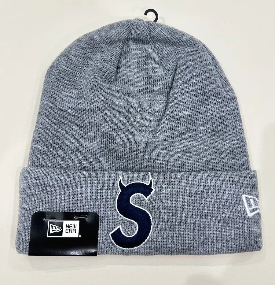 NEW IN BAG Supreme "S" Devil Box Logo Grey Beanie FW22
Opens in a new window or tab