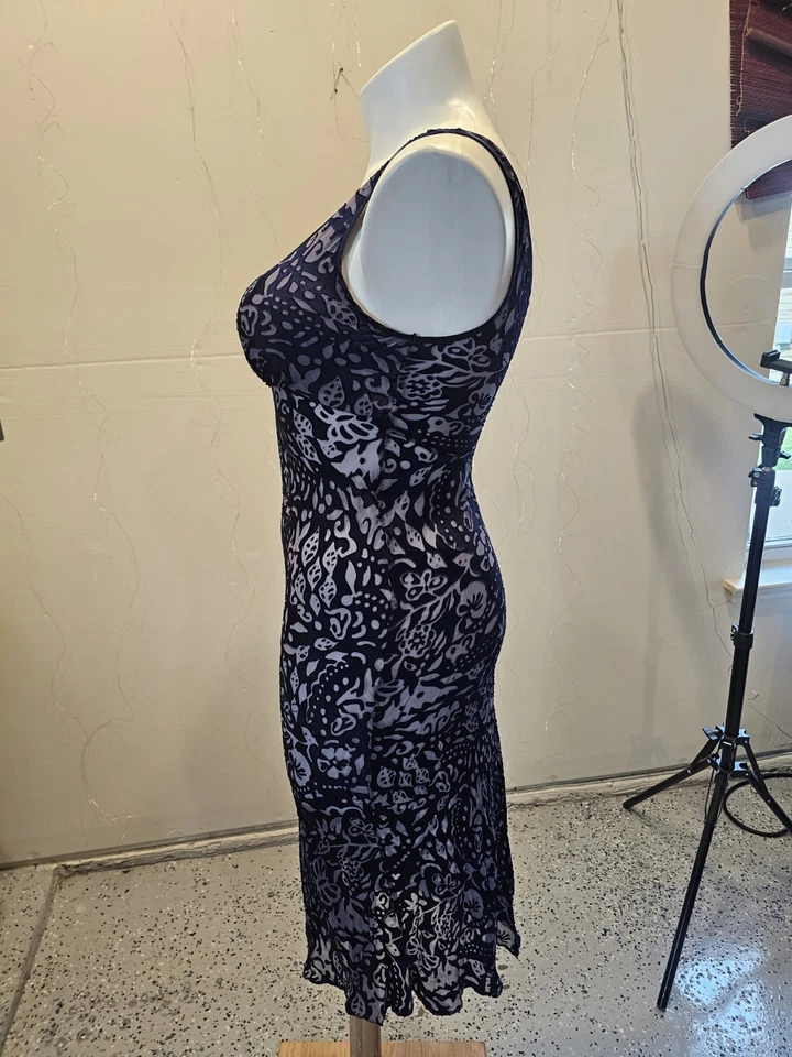 Maxi Vestido para Dormir Couture by Cabernet Encaje Seda Nupcial AZUL MEDIOCoqueta Elegante Foto 4 de 4