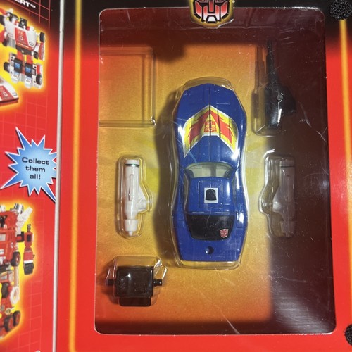 2003 Transformers Generation One Commemorative Series V Autobot Tracks