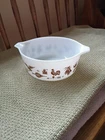 Vtg Pyrex Americana # 472 1-1/2 Pint Casserole Dish no Lid USA Eagle Cat Hen
