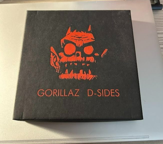 GORILLAZ ( 2007 ) D-SIDES DELUXE BOX SET - COMPLETE - 2 CD'S