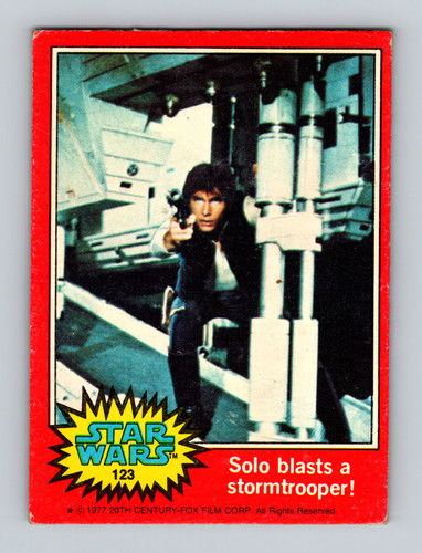 1977 Topps Star Wars #123 Solo blasts a stormtrooper!