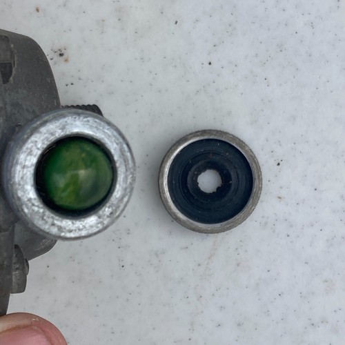 Propane Regulator Valve Cast Iron Used - Picture 9 of 9