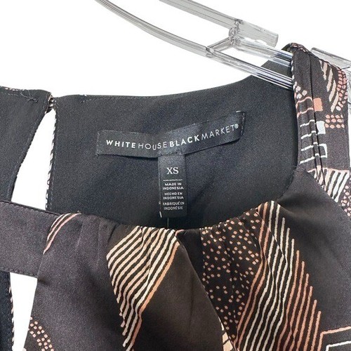White House Black Market XS Satin Sleeveless Top Key Hole Neck Blouse Geometric - Picture 5 of 8
