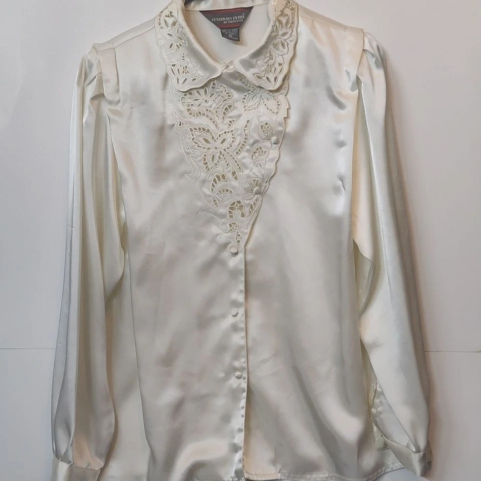 Vintage Positively Petite by Mervyns Satin Eyelet Floral Button Up Blouse Sz 10