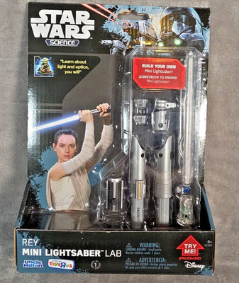 STAR WARS SCIENCE REY MINI LIGHTSABER LAB NIB New Toys R Us Exclusive