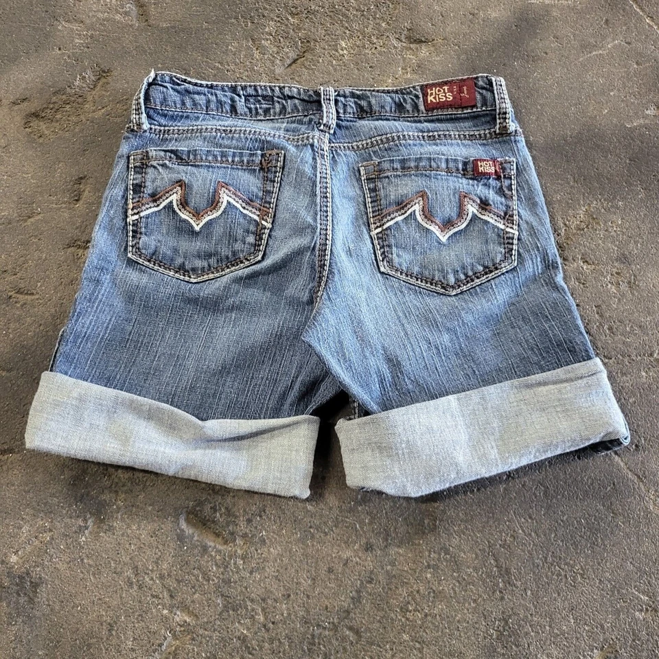 Pantalones Cortos Hot Kiss Para Mujer Talla 27 Azul Jean Denim Playa Puños Elastizados Desteñidos Etiqueta 7 Foto 4 de 4