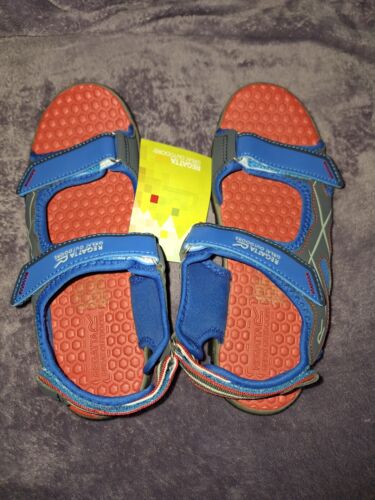 Sandales régate garçons, marche facile à attacher, bleues et rouges, taille 4 UK NEUVES avec étiquettes  - Photo 1 sur 4