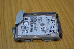 PS4 500GB HGST 2,5" 5400 U/min Interne Festplatte mit Caddy