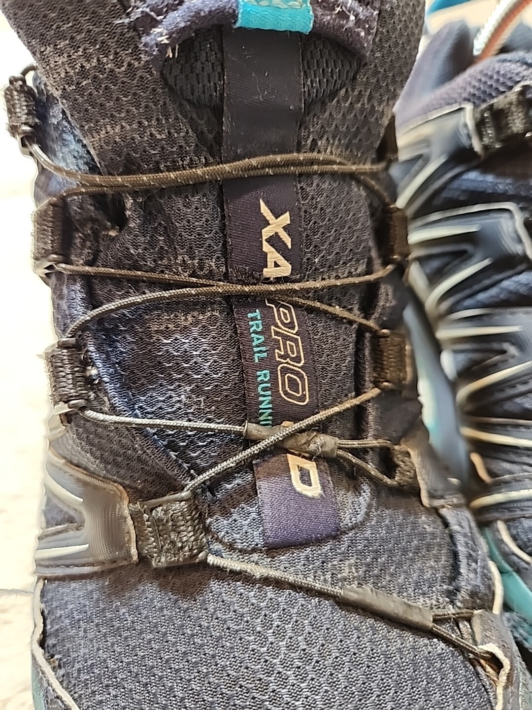 Scarpe da donna Salomon Gore Tex sneakers atletiche XA Pro trail running taglia US 10