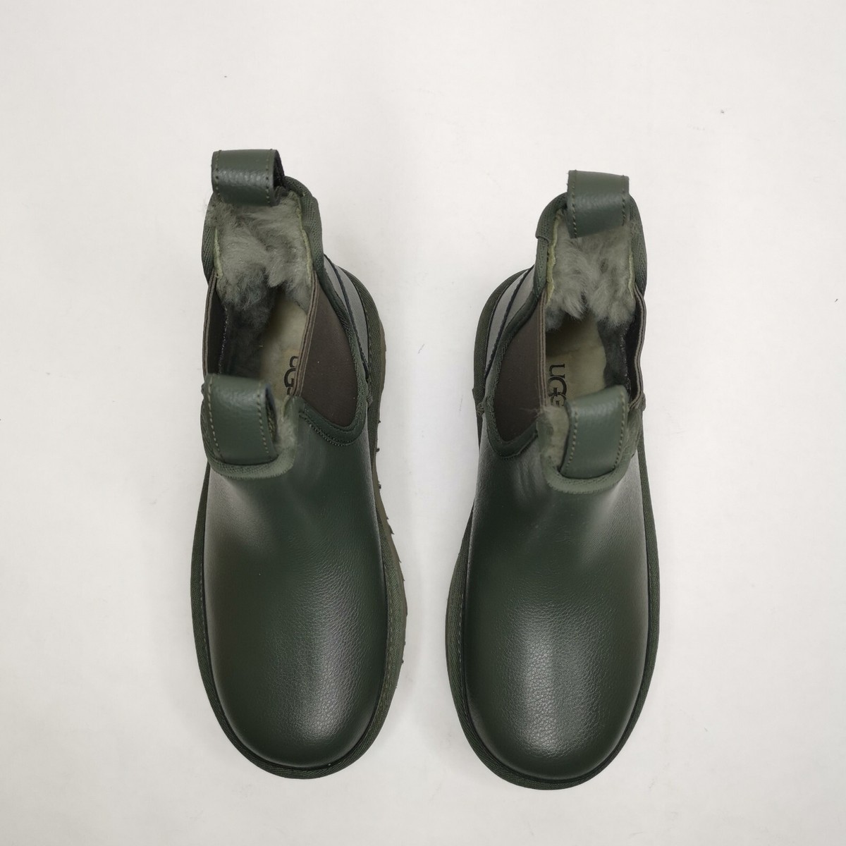 UGG Neumel Platform Boot Chelsea Size 5 Chunky Shoes New In UGG Neumel Platform Boot Chelsea Size 5 Chunky Shoes New In
