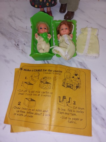 Vtg SUNSHINE FAMILY Dolls by Mattel 1974 Dad Mom 2 Babies Cradles Shoes Clothes - Picture 6 of 14