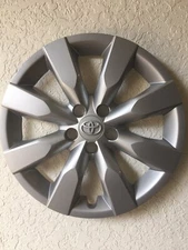 genuine factory original Toyota corolla  hub cap wheel cover 2014 2015 20 16