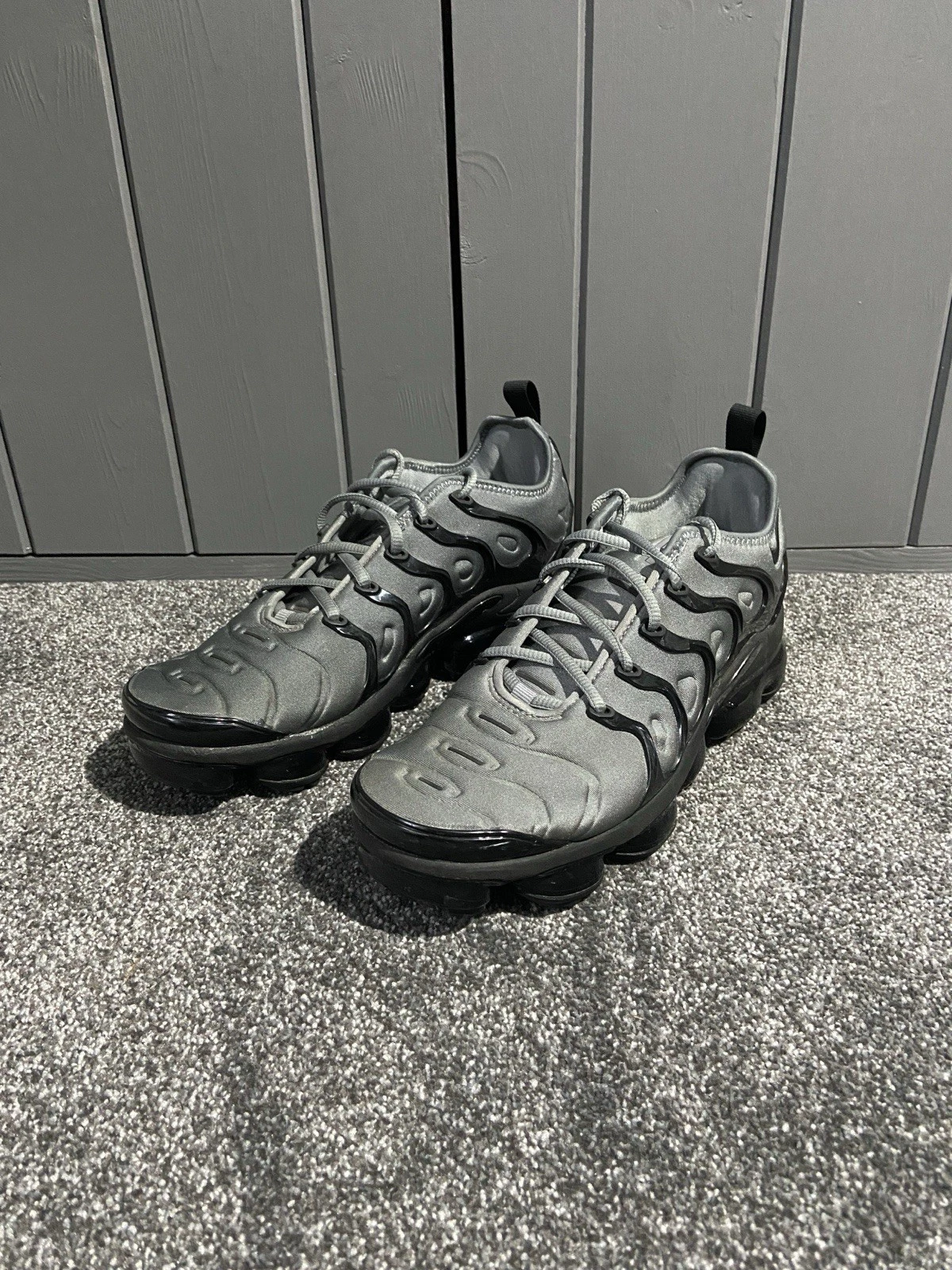 Nike Air VaporMax Plus Scarpe da Ginnastica Uomo Nero Grigio Taglia UK 8