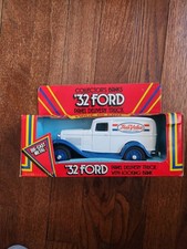 Die-Cast Metal 32' Ford Panel Truck ERTL Collector Bank True Value Delivery Car