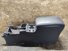 Mercedes-Benz A W176 2014 Armlehne VLM31550 Mercedes-Benz A W176 2014 Armlehne VLM31550