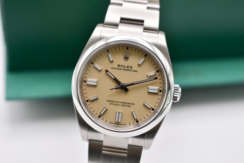 Rolex Oyster Perpetual 36 'Beige' | Stainless Steel | 126000 | 2025 Release - Picture 11 of 13