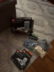 LEGO Architecture: United Nations Headquarters (21018)