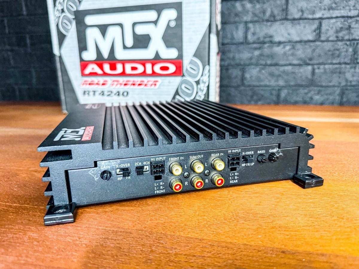 S-40 power/RF AMPLIER s-40 アンプ　無線　トラック Kicker 11DX600.5 5-channel car amplifier — 40 watts RMS x 4