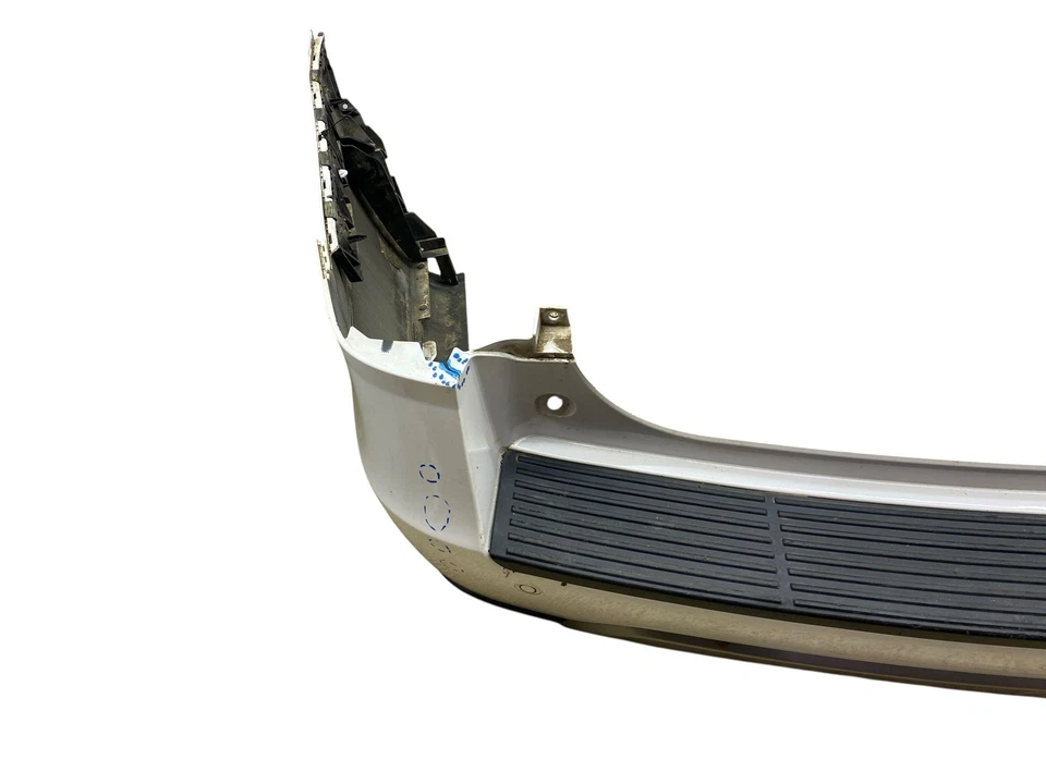 2018-2021 FORD EXPEDITION REAR BUMPER COVER ASSY W/ PARK ASSIST | WHITE *CRACKS* Foto 2 de 4