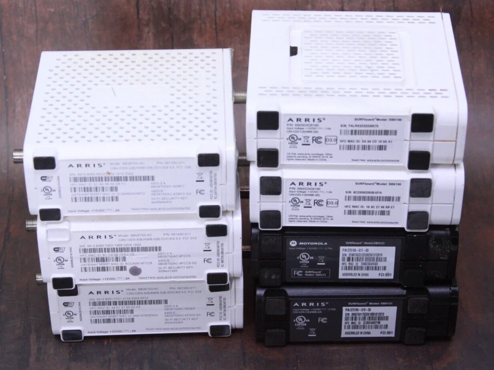 LOT OF 7 Motorola Arris Surfboard SB6121 SB6190 SBG6700-AC Cable Modems NO CORDS - Image 3 of 4