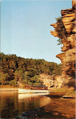 #ad Hawks Bill Lower Dells Wisconsin WI Tourist Boat Forestry Cliffs Postcard Unused $5.99