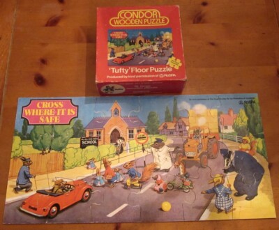 TUFTY FLUFFYTAIL Squirrel wooden floor puzzle Condor UK school crossing 1960s