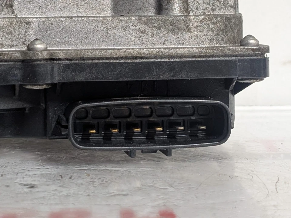 2009 – 2014 Suzuki Alto GF Throttle Body - image 2 of 4