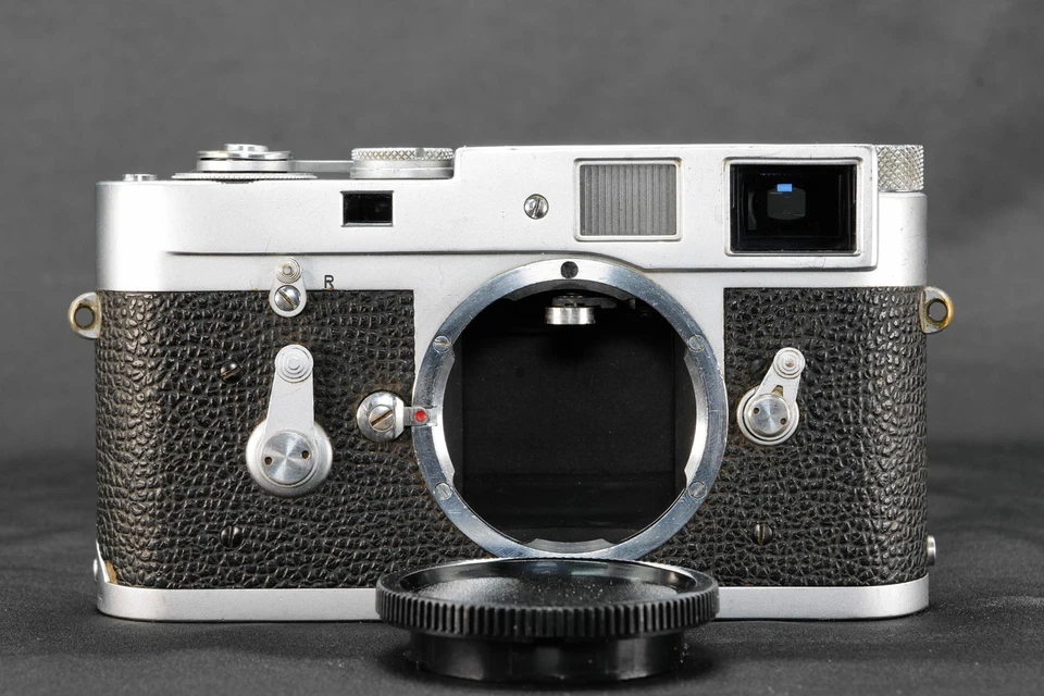 LEICA M2 silber mit OVP frischer Service - ROTER PUNKT KAMERA An+Verkauf - Bild 3 von 4