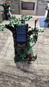 LEGO Castle: Forestmen's Hideout (6054)