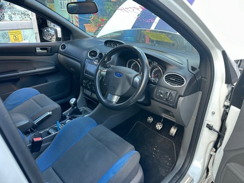WRECKING FORD LV FOCUS XR5 TURBO - Picture 5 of 7