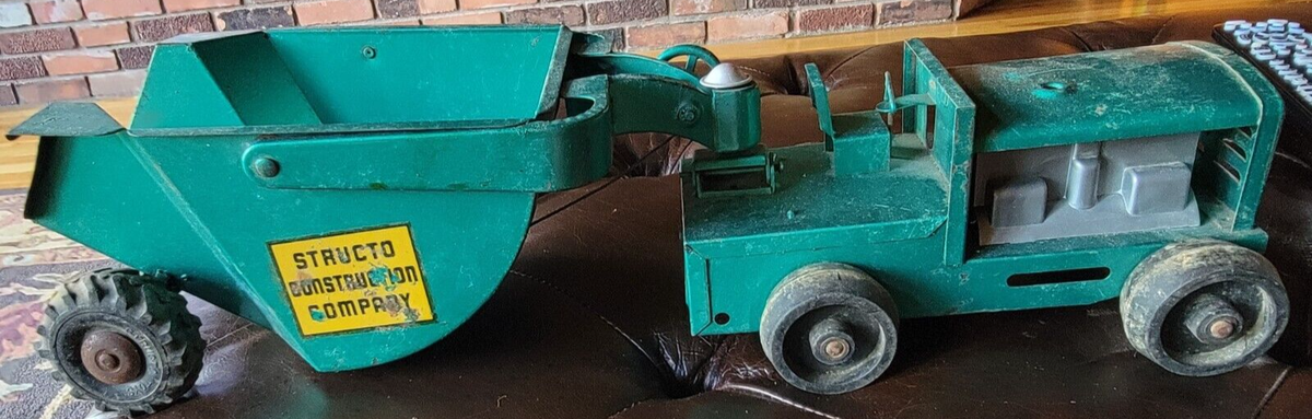 Jouet Ancien En Tôle Structo Toys : Tracteur Avec Remorque Rocker