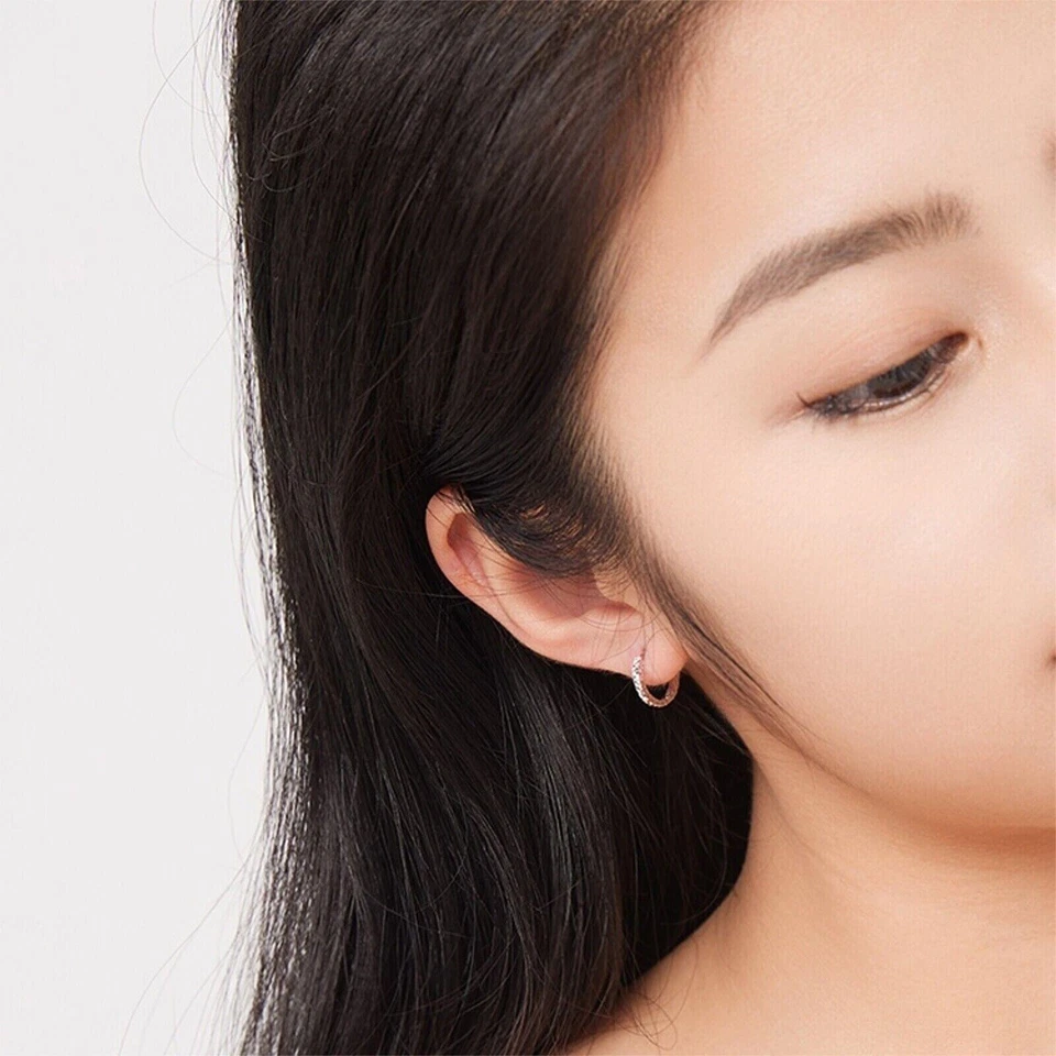 Pure Solid Platinum 950 Hoop Women Lucky Square Carved Star Earrings 1.3g - Image 3 of 4