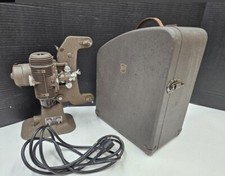 Bell Howell Regent Design 8mm 122 Model L Film Projector w/ Case