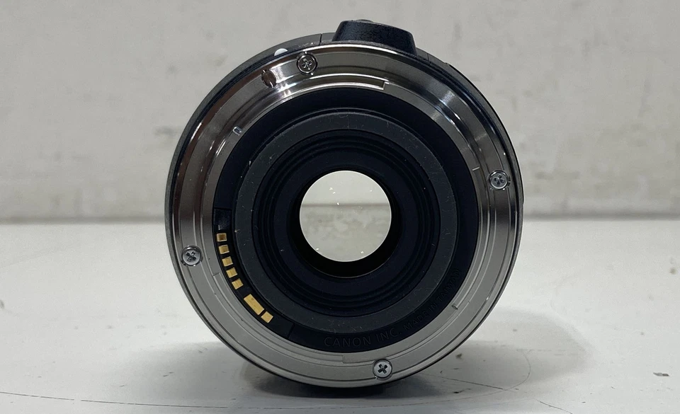 Canon EF-S 60mm f/2.8 AF USM Macro Lens - Image 3 of 4