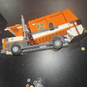 LEGO CITY: Recycle Truck (7991) 99% Complete with [Original Box] and Manual!