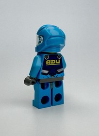 LEGO&reg; Alien Conquest ADU Soldier 1 Minifigure w/ Blaster 7050 &ndash; Used Excellent