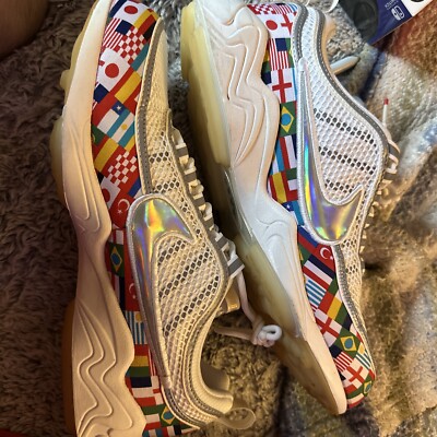 Size 10.5 - Nike Air Zoom Spiridon International Flag