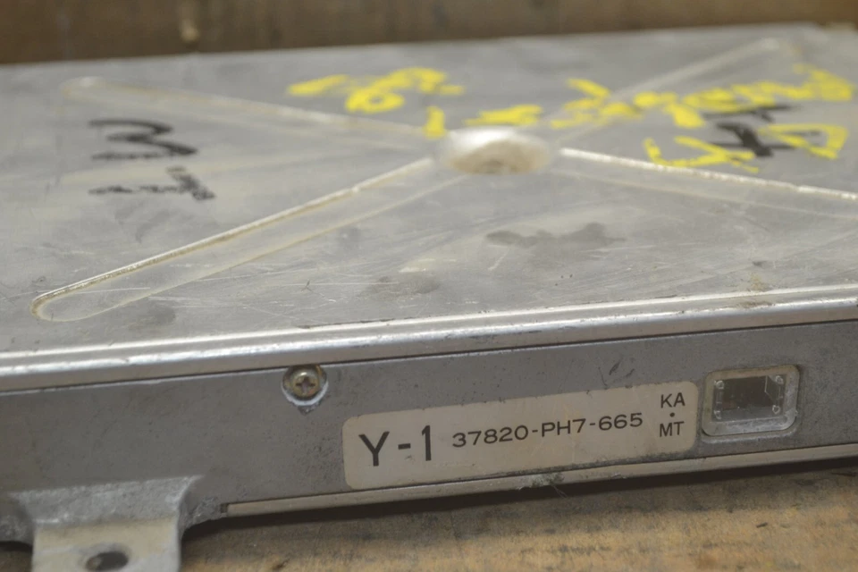 Unidad de control del motor Acura Legend 1986 ECU 37820PH7665 módulo 762-18d2 Foto 2 de 4