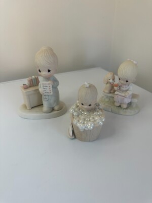 Precious Moments figures Love Never Fails/A Tub Full of Love